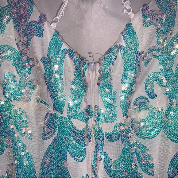 B. Darlin Juniors Sequin Sweetheart-Neck Dress Strappy-Back Gown Size M $159 - Picture 6 of 7